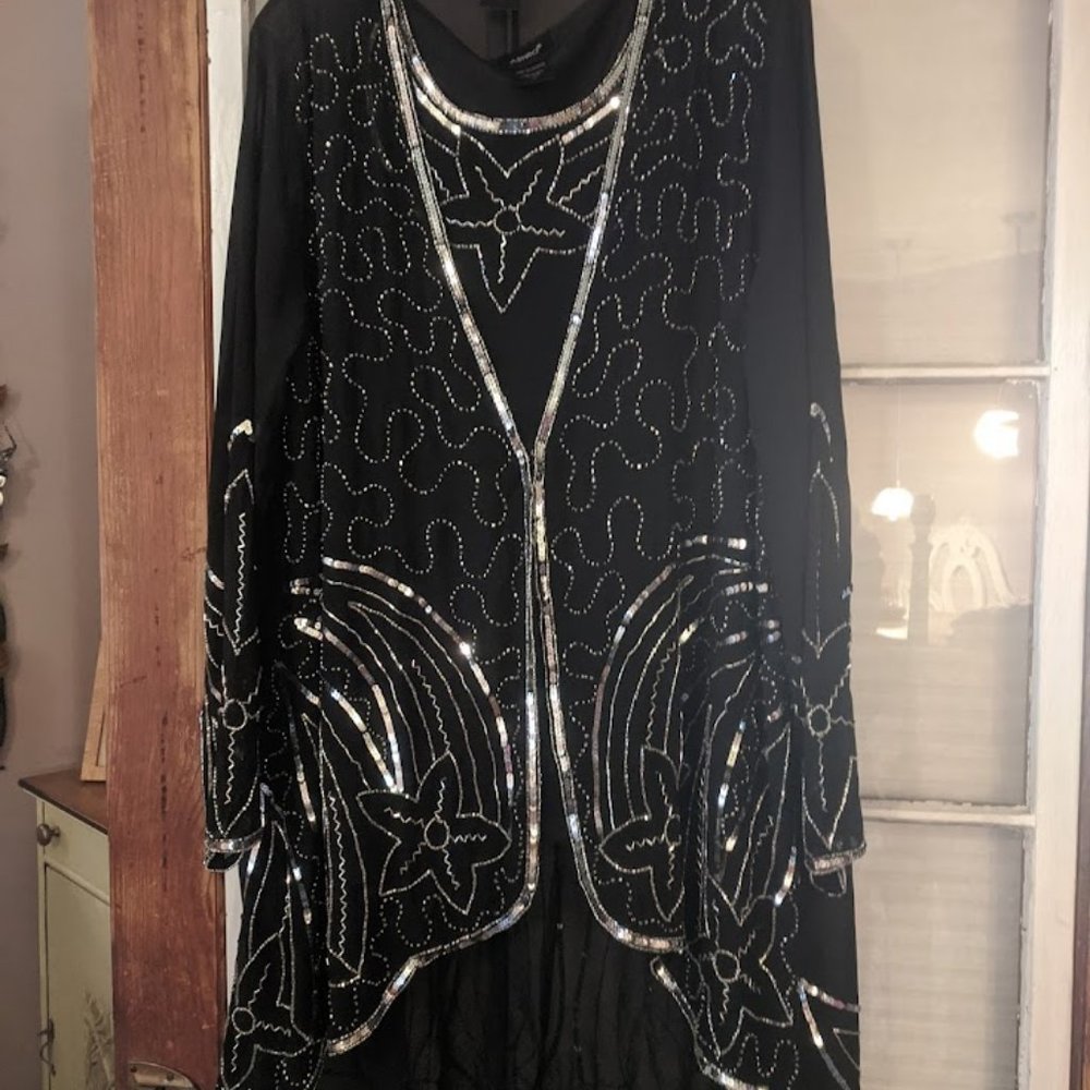SPARKLY HOLIDAY LNG SLV TOP W/MATCHING SHELL